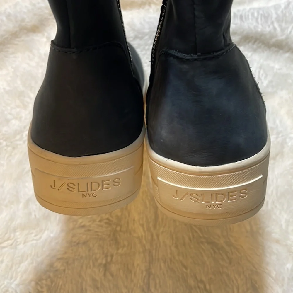 J/Slides‎ Booties - Picture 4 of 7